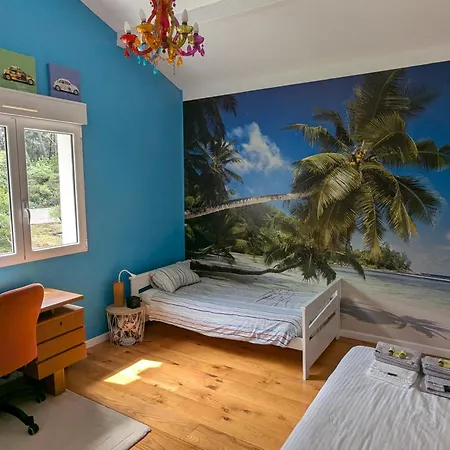 Superbe Avec Piscine Chauffee Et Jardin A 10 Min Du Centre, Pour 12 Personnes - Fr-1-239-1150 Nyaraló