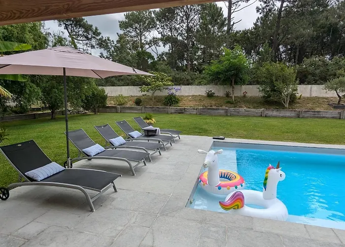 Holiday home Superbe Avec Piscine Chauffee Et Jardin A 10 Min Du Centre, Pour 12 Personnes - Fr-1-239-1150