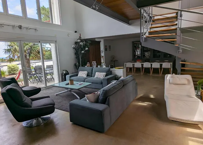 Holiday home Superbe Avec Piscine Chauffee Et Jardin A 10 Min Du Centre, Pour 12 Personnes - Fr-1-239-1150 Saint-Jean-de-Luz